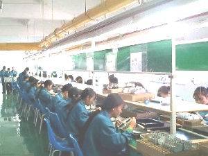 公司主要產(chǎn)品有:家用/商用無線智能防盜報(bào)警器、TPMS無線報(bào)警系統(tǒng),無線遙控器、無線接收/發(fā)射模塊、無線紅外對射探測器、無線門磁、無線煙霧探測、紅外燃?xì)鈭?bào)警器、等,工廠,廠商-深圳市安博士電子